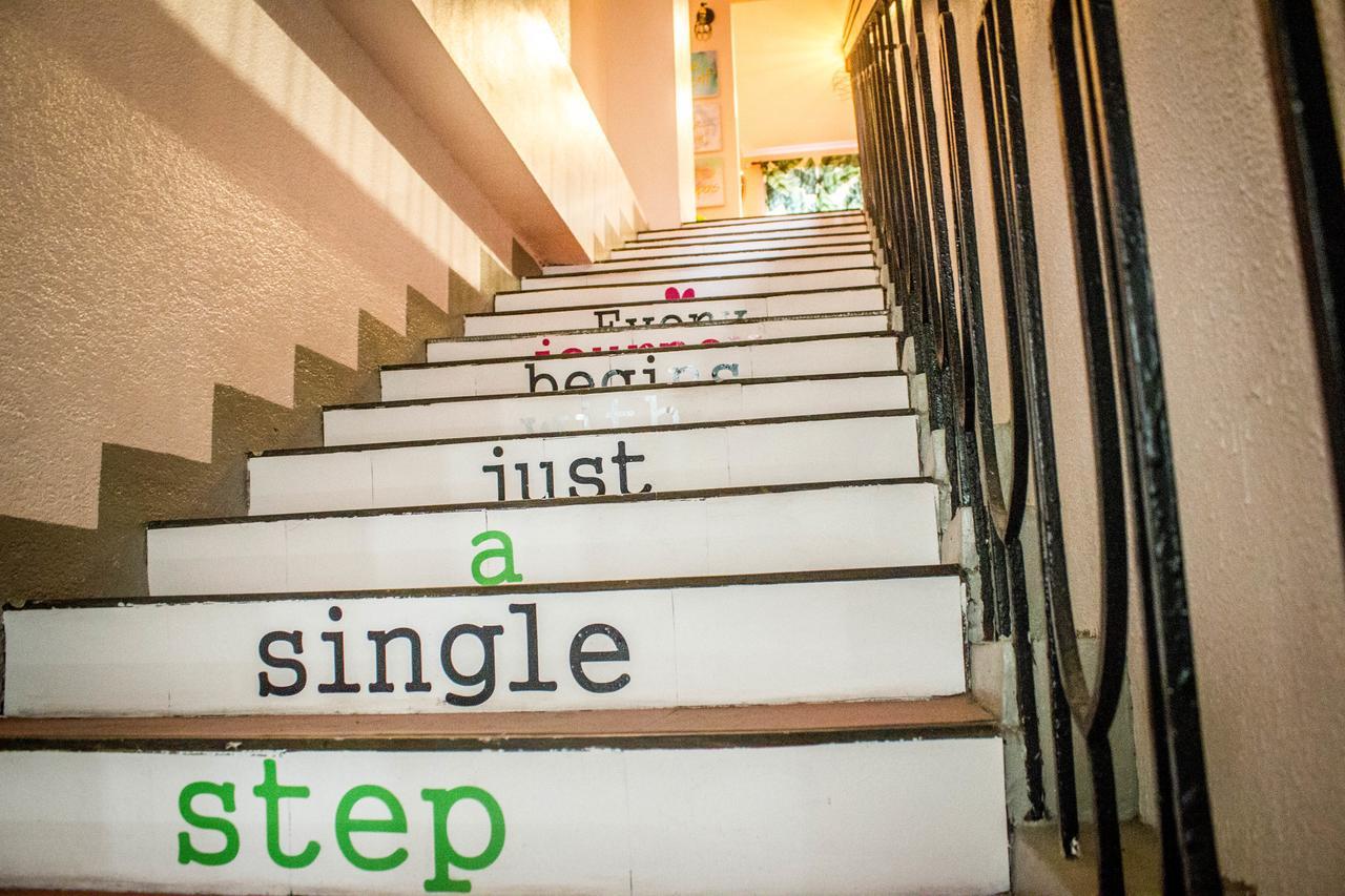סבו Naps & Maps Hostel מראה חיצוני תמונה