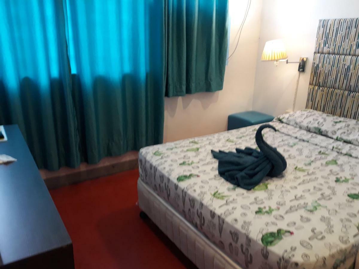 סבו Naps & Maps Hostel מראה חיצוני תמונה